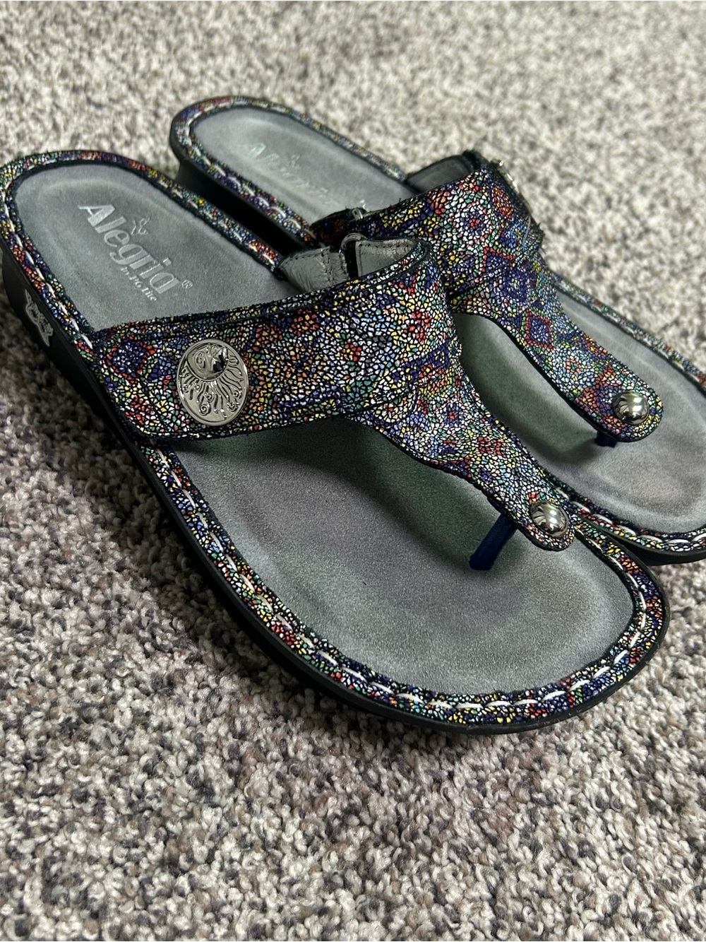 Alegria Carina Leather Thong Sandals Silver 10 CAR-843 Adjustable Hook Loop
